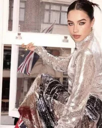 Abigail 23 years London 5