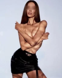 Adel 21 years London 5