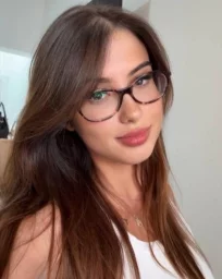 Lara 21 years London 0